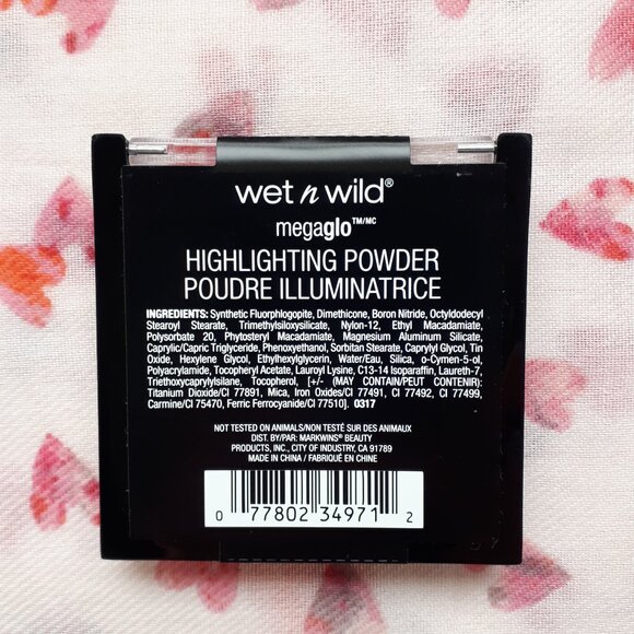 2/$15 Wet n Wild Megaglo Highlighting Powder in Blossom Glow - Picture 3 of 10